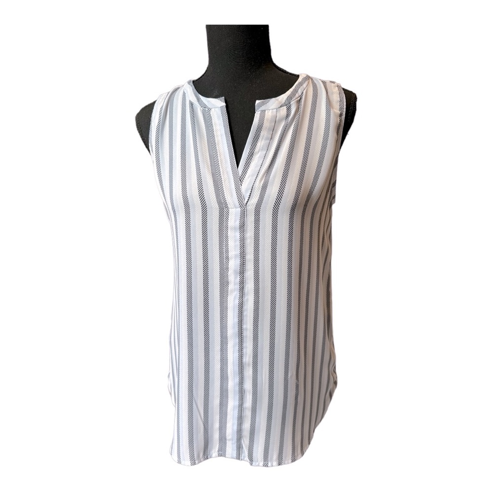 ANN TAYLOR SLEEVELESS‎ BLOUSE BLUE,WHITE & BLACK CHEVRON DESIGN SIZE XS